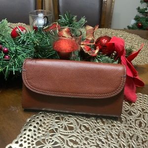 Fossil Cleo clutch